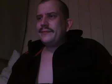 Moonlines Chaturbate stream image from December 18, 2025