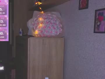 Kristi_Ginger Chaturbate stream image from December 18, 2025