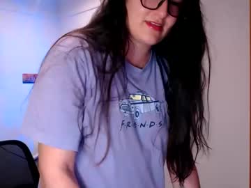 Ahrianabluff_ Chaturbate stream image from December 18, 2025
