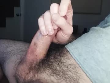 Bighugecum543 Chaturbate stream image from December 18, 2025