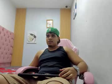 Darkalphax01 Chaturbate stream image from December 18, 2025