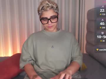 Isabellamoutt Chaturbate stream image from December 18, 2025