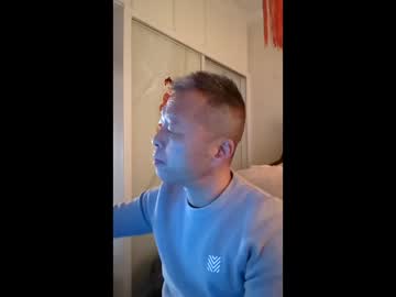 Wzl80 Chaturbate stream image from December 18, 2025
