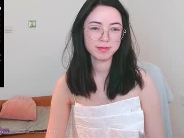 Luckrose Chaturbate stream image from December 18, 2025