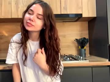 Kareystutsman Chaturbate stream image from December 18, 2025