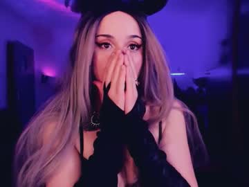 Miladyjolie Chaturbate stream image from December 18, 2025