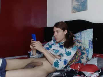 Juanavelez9311 Chaturbate stream image from December 18, 2025