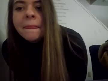 Margoross444 Chaturbate stream image from December 18, 2025