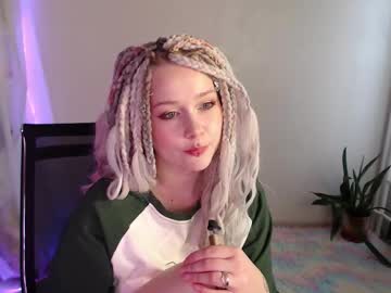 0uralexa Chaturbate stream image from December 18, 2025