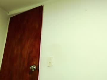Dualdoflow Chaturbate stream image from December 18, 2025