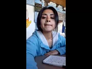 Sweetlatinafit Chaturbate stream image from December 18, 2025