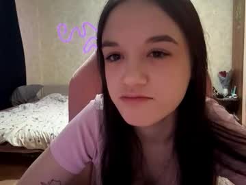 Yeeseling Chaturbate stream image from December 18, 2025