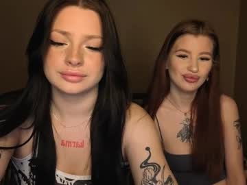 Lisaanddenis stream image from December 18, 2025