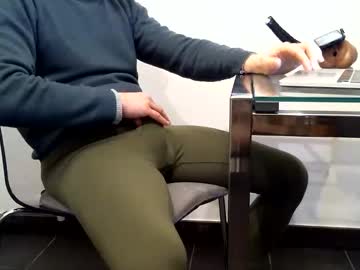 Mask07 Chaturbate stream image from December 18, 2025