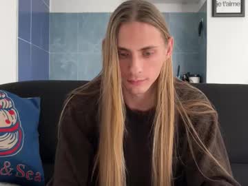 Mi_Chyort Chaturbate stream image from December 18, 2025