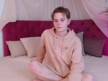 Demianenglen Chaturbate stream image from December 18, 2025
