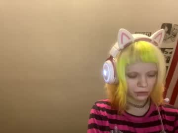 Evettezirin Chaturbate stream image from December 18, 2025