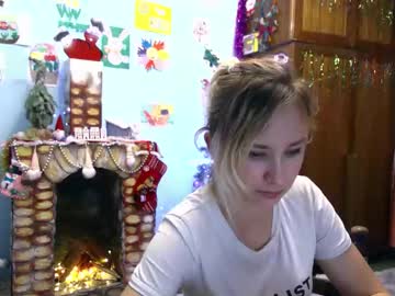 Harleymid Chaturbate stream image from December 18, 2025