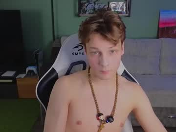 Lilteddyboy Chaturbate stream image from December 18, 2025