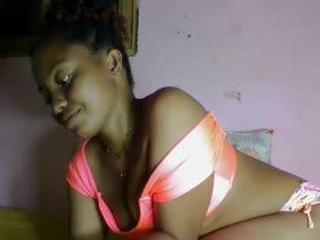 Khaissa Chaturbate stream image from December 18, 2025