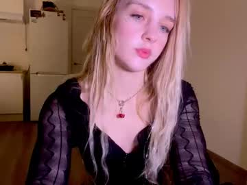 Sailormoon666_ Chaturbate stream image from December 18, 2025