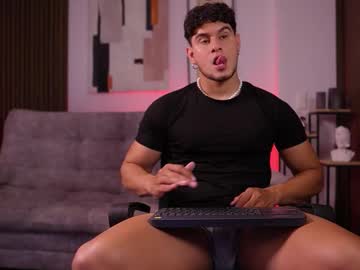 Davies_Brown Chaturbate stream image from December 18, 2025