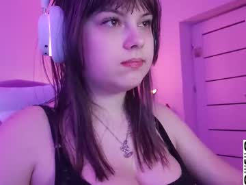 Kristibloom Chaturbate stream image from December 18, 2025