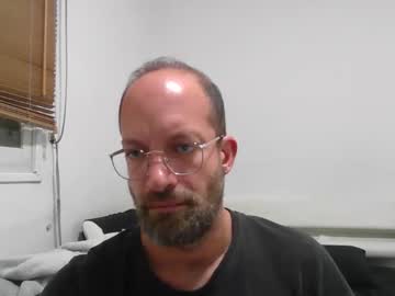 Yotitoty stream image from December 18, 2025