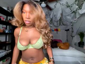 Iwantyami Chaturbate stream image from December 19, 2025