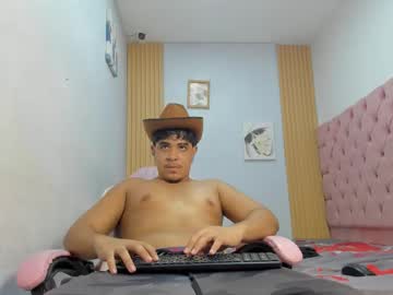 Darkalphax01 Chaturbate stream image from December 19, 2025