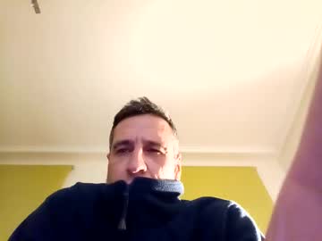 Alberdibe Chaturbate stream image from December 19, 2025