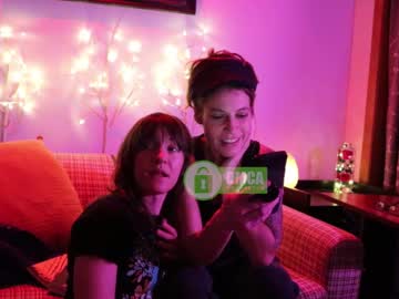 Purrin_Pussies Chaturbate stream image from December 19, 2025