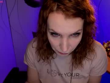 Katiejohanson Chaturbate stream image from December 19, 2025
