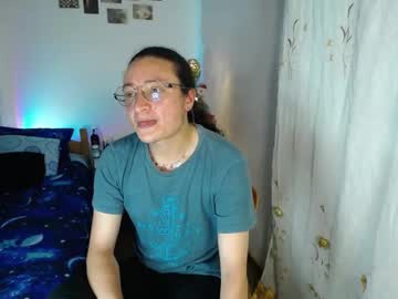 Willmonkey Chaturbate stream image from December 19, 2025