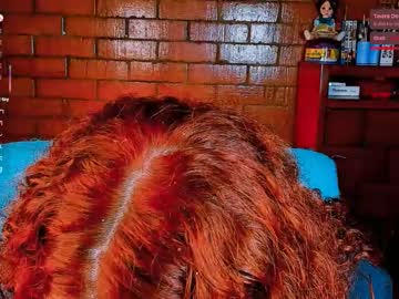 Annycolin Chaturbate stream image from December 19, 2025