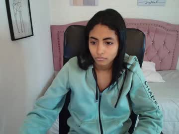 Shaneelle Chaturbate stream image from December 19, 2025