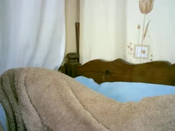 Roxanne_98 Chaturbate stream image from December 19, 2025