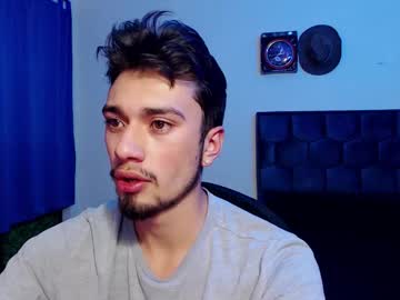 Theo_Stone04 Chaturbate stream image from December 19, 2025