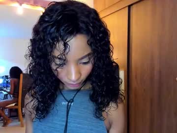 Alika_Houston Chaturbate stream image from December 19, 2025