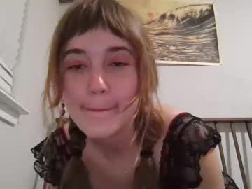 Heavenlysiren Chaturbate stream image from December 19, 2025