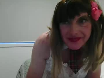 Sissyanna2021 Chaturbate stream image from December 19, 2025