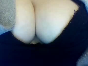 Layannalea Chaturbate stream image from December 19, 2025