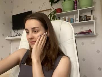 Fionapiccard Chaturbate stream image from December 19, 2025