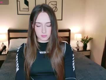 Jasminelorens Chaturbate stream image from December 19, 2025