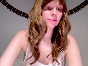 Nikki_Mi Chaturbate stream image from December 19, 2025