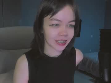 Quietluxury Chaturbate stream image from December 19, 2025