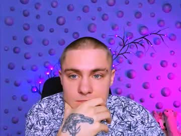 Thomas_Crow Chaturbate stream image from December 19, 2025