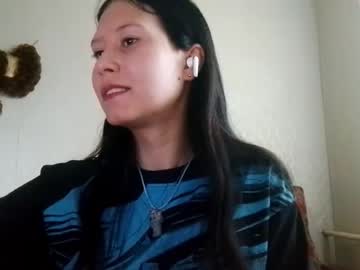 Eviaginsberg Chaturbate stream image from December 19, 2025