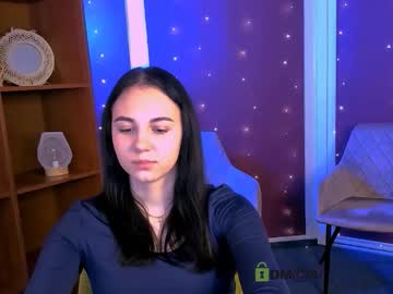 Mira_Vibe Chaturbate stream image from December 19, 2025