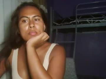 Islandvelvet Chaturbate stream image from December 19, 2025
